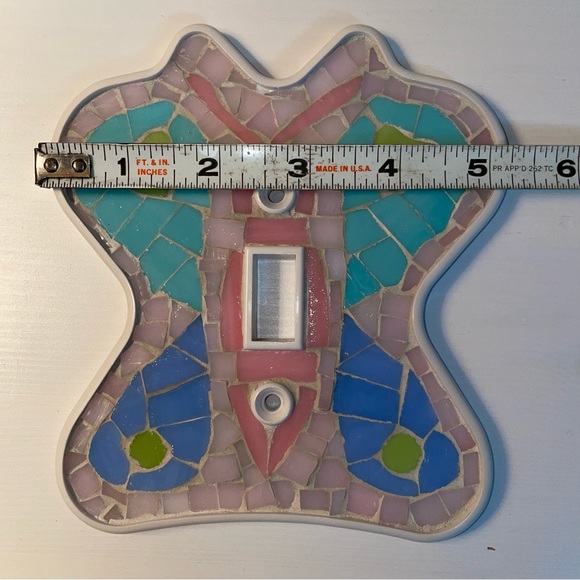 ⭐️FWP - Butterfly Mosaic Single Toggle Light Switch Plate - Picture 3 of 6